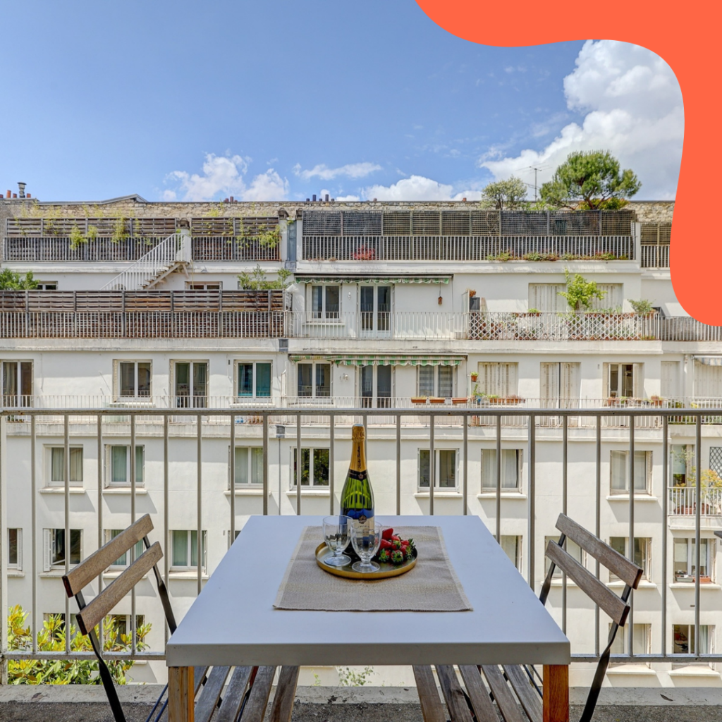 vue du balcon de la conciergerie airbnb à Paris