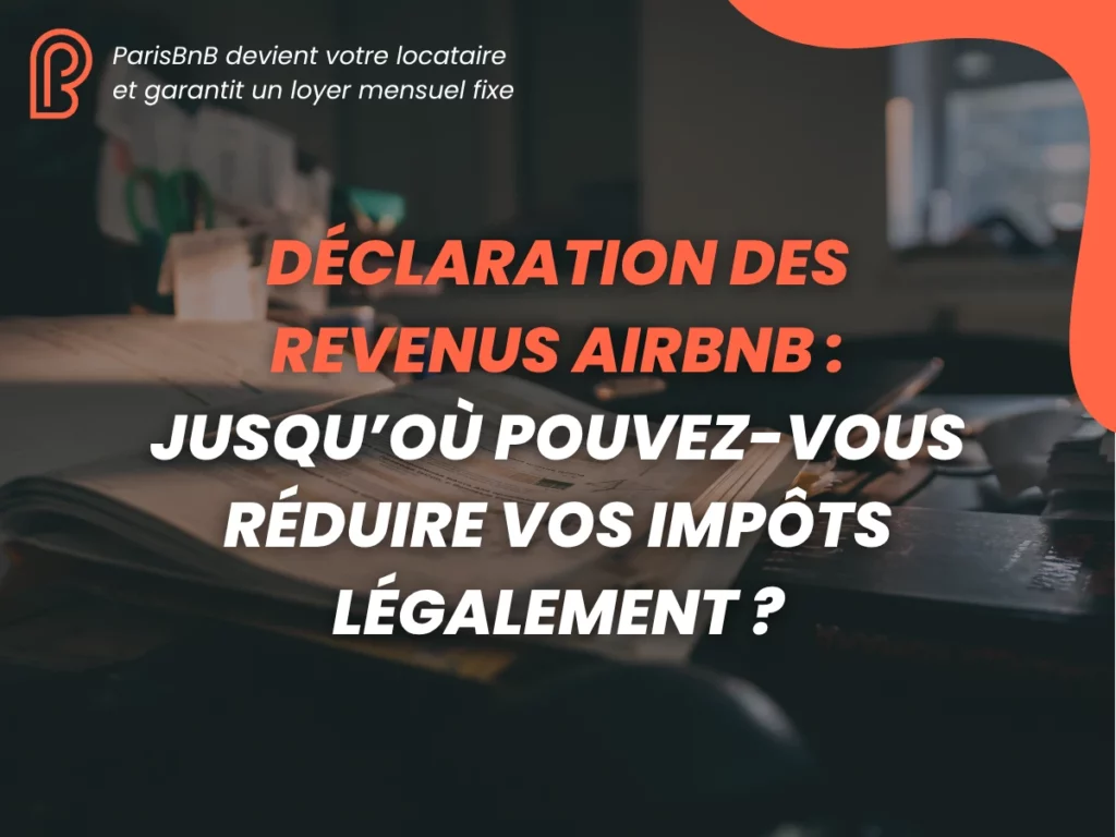 Dossier fiscal posé sur un bureau sombre